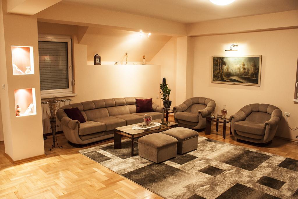 Apartments Skopje Downtown Экстерьер фото